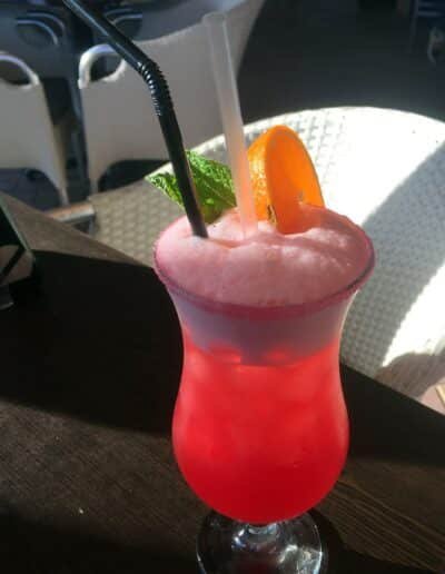 drink a cocktail in torrevijea 007